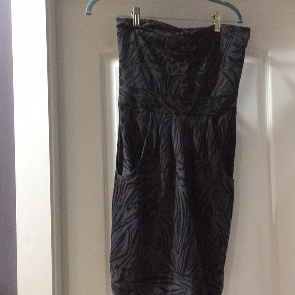 Super cute sleeveless dress